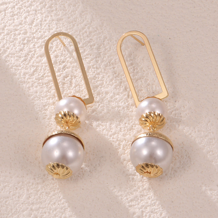 Women's earrings with elegant pearl design Nin Boutique