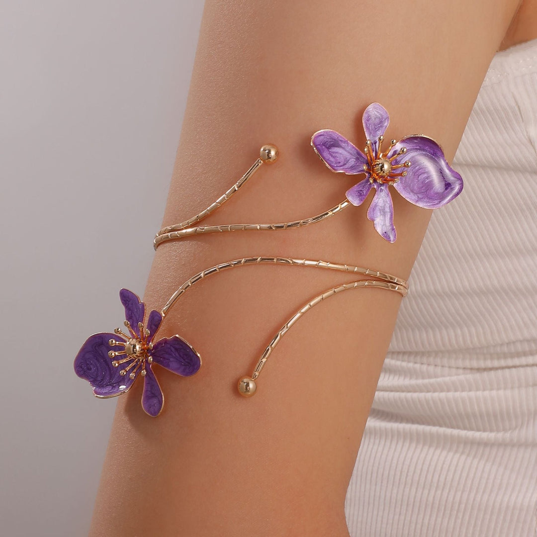 Women's bangle with magnificent floral design Nin Boutique