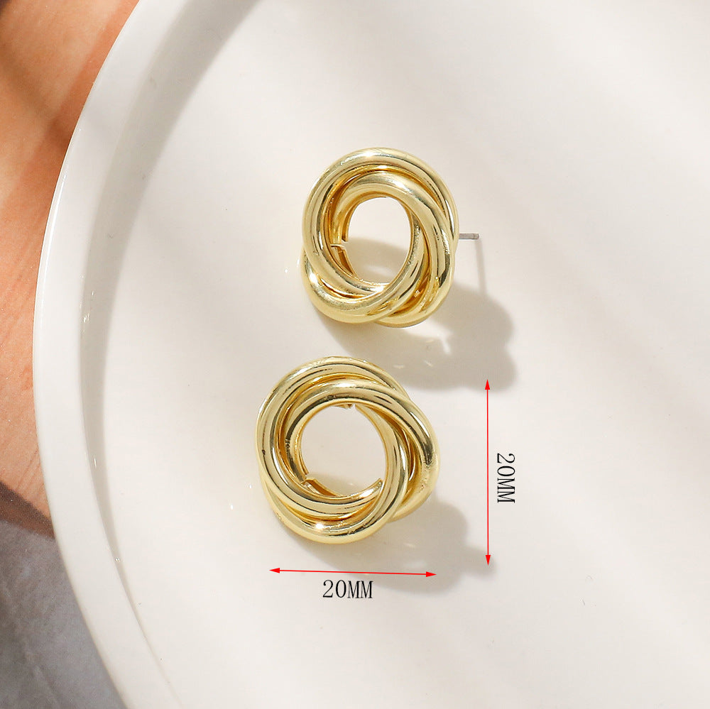 Women's earrings with elegant knot design Nin Boutique