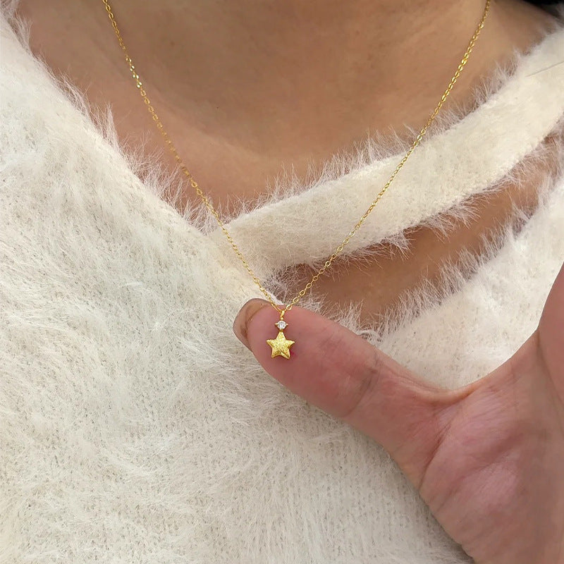 Women's necklace with sparkling star pendant made of high-quality stainless steel Nin Boutique