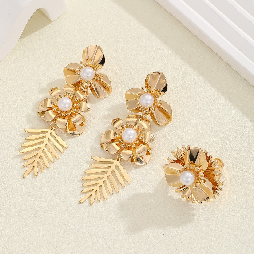 Women's earrings in luxurious flower design Nin Boutique