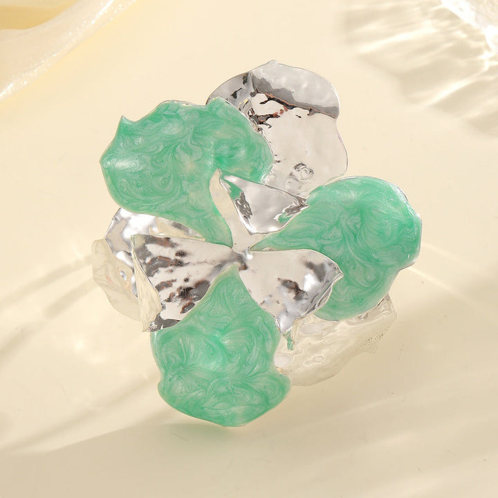 Women's flower-shaped ring made of shiny metal and high-quality epoxy resin Nin Boutique