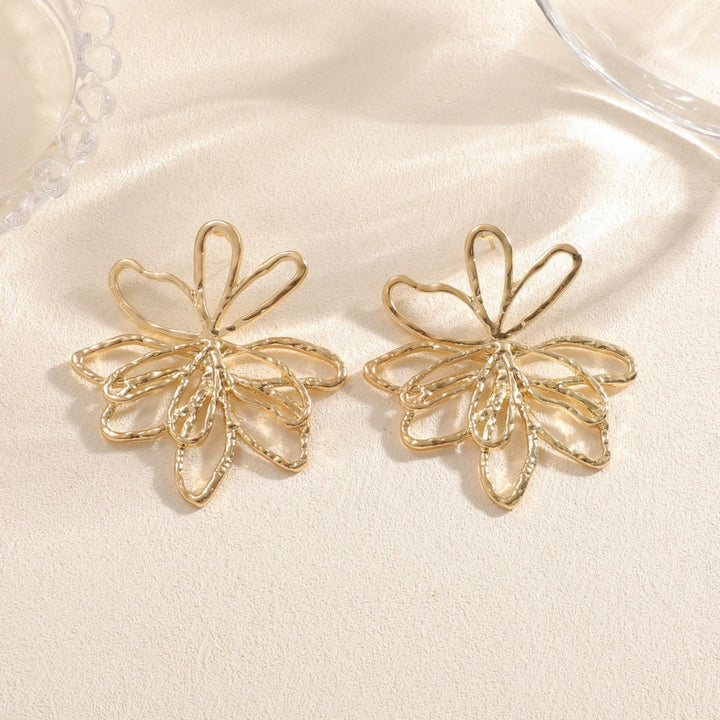 Women's earrings in floral design Nin Boutique