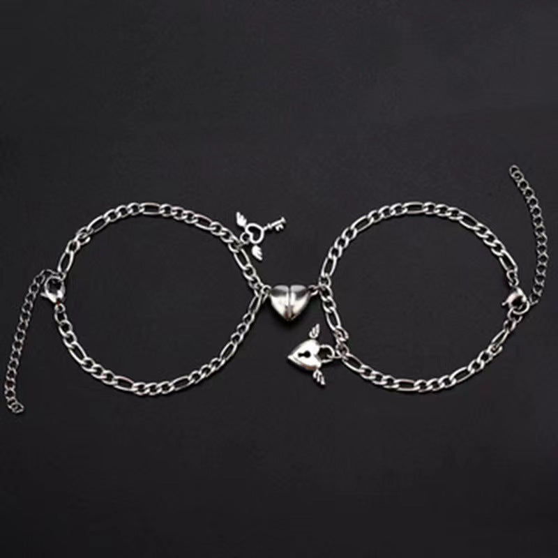 Women's ankle bracelet with heart-shaped charms and playful design Nin Boutique