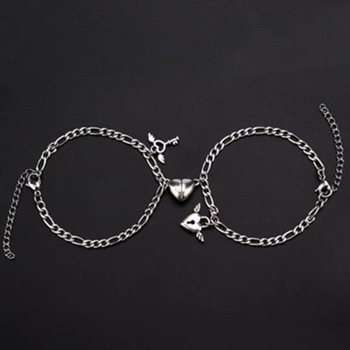 Women's ankle bracelet with heart-shaped charms and playful design Nin Boutique