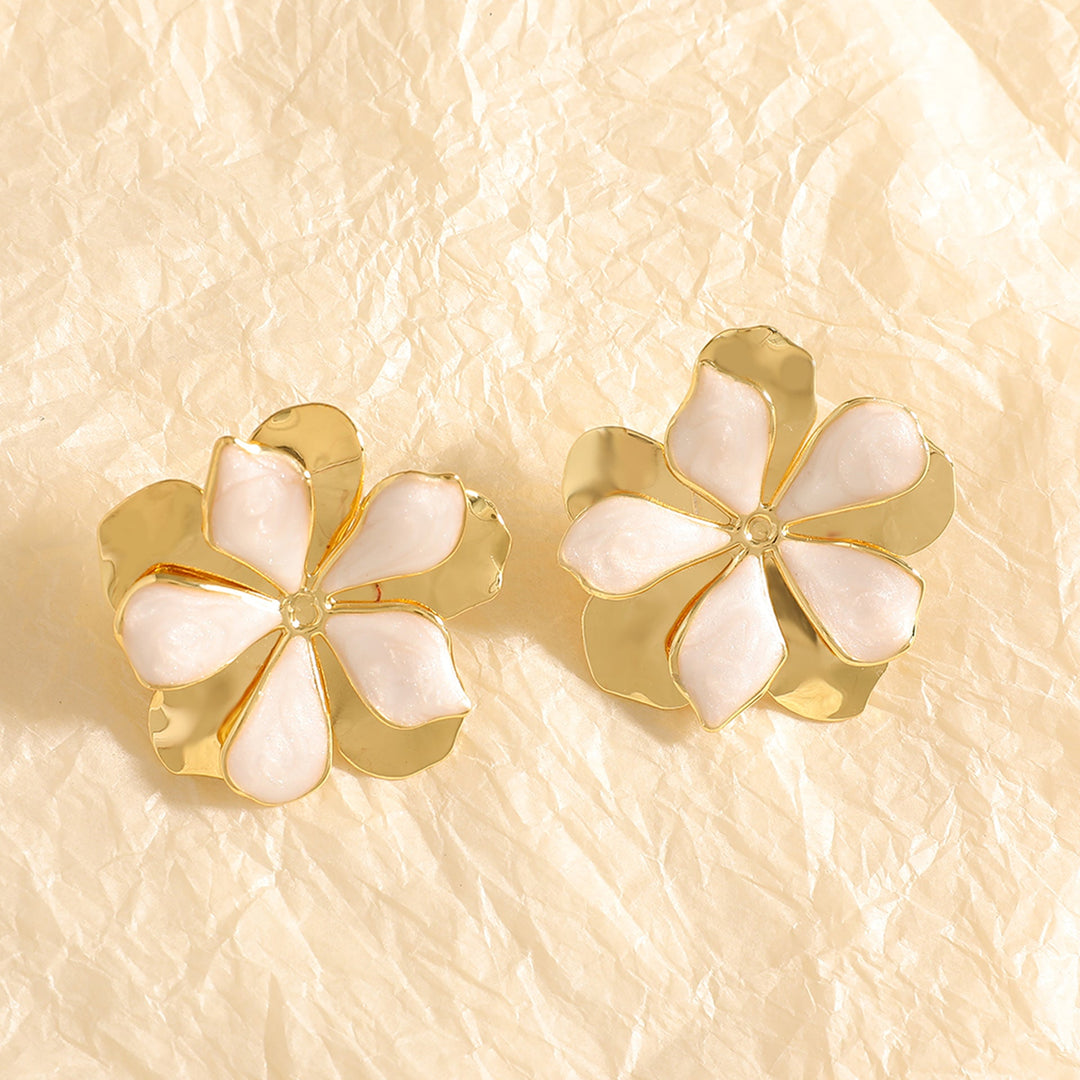 Ladies Earrings with intricate floral motif Nin Boutique