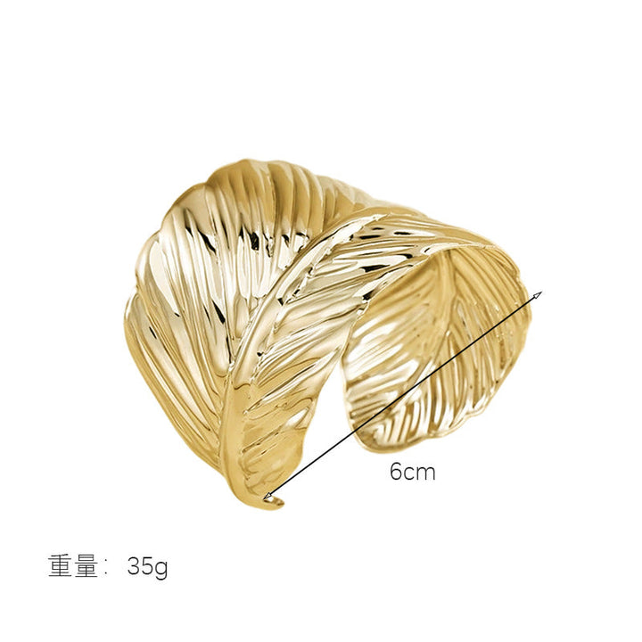 Ladies bracelet with elegant leaf design Nin Boutique