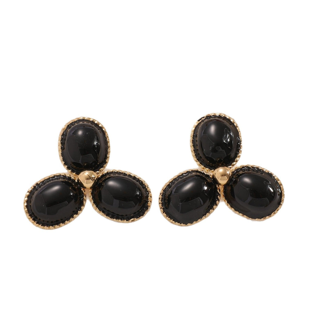 Women's earrings in stylish flower design Nin Boutique
