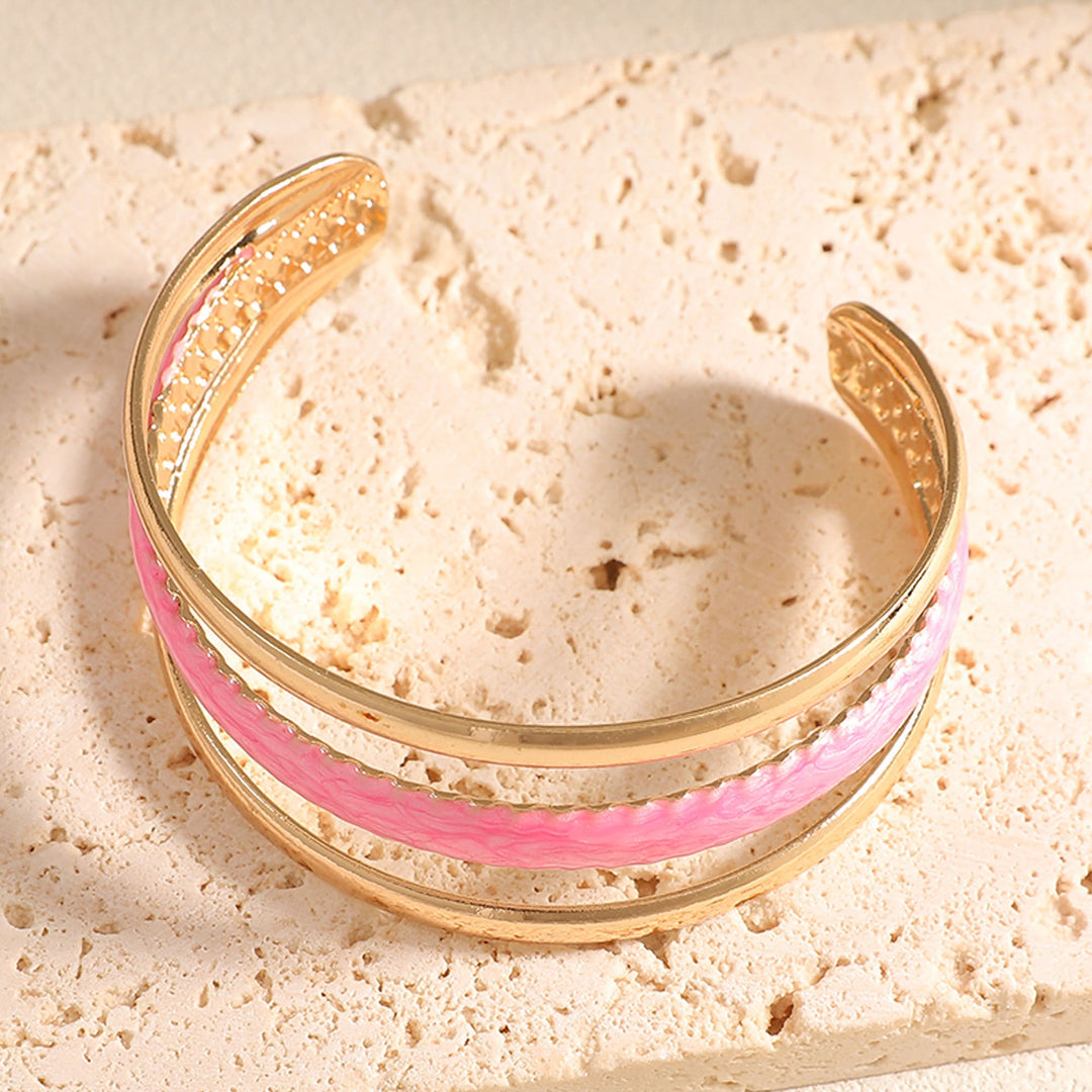 Women's Open Bangle with Artistic Relief Design Nin Boutique