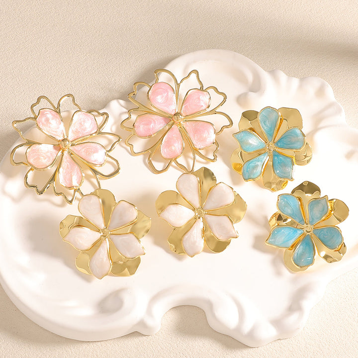 Ladies Earrings with intricate floral motif Nin Boutique