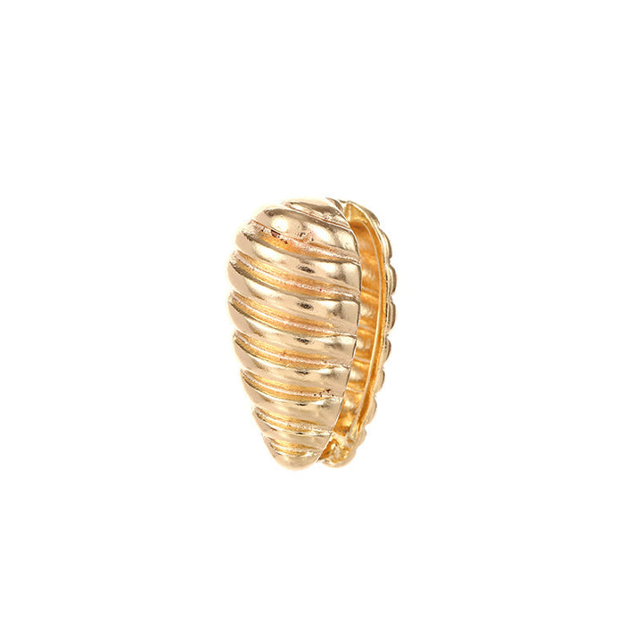 Women's stud earrings in luxurious gold design Nin Boutique
