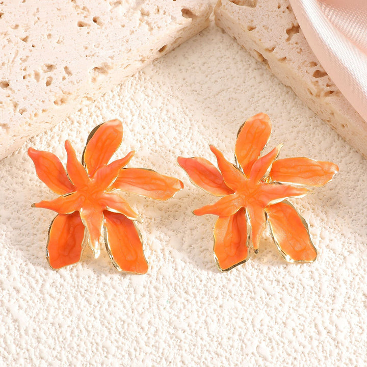 Women's earrings in artistic flower design Nin Boutique