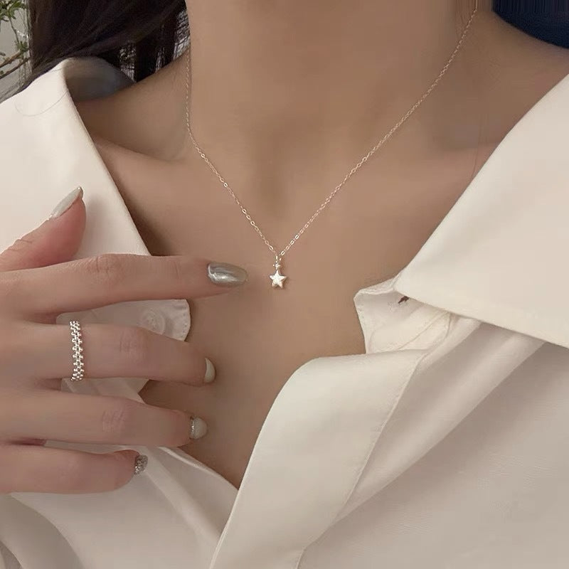 Women's necklace with sparkling star pendant made of high-quality stainless steel Nin Boutique