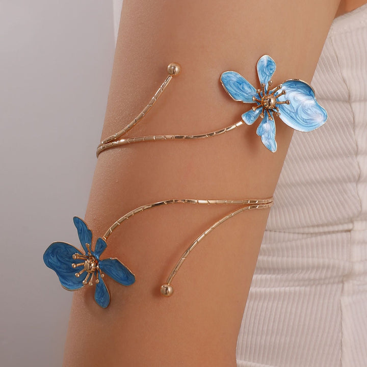 Women's bangle with magnificent floral design Nin Boutique