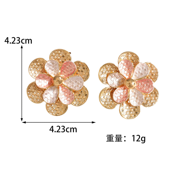 Ladies earrings in artistic floral pattern Nin Boutique