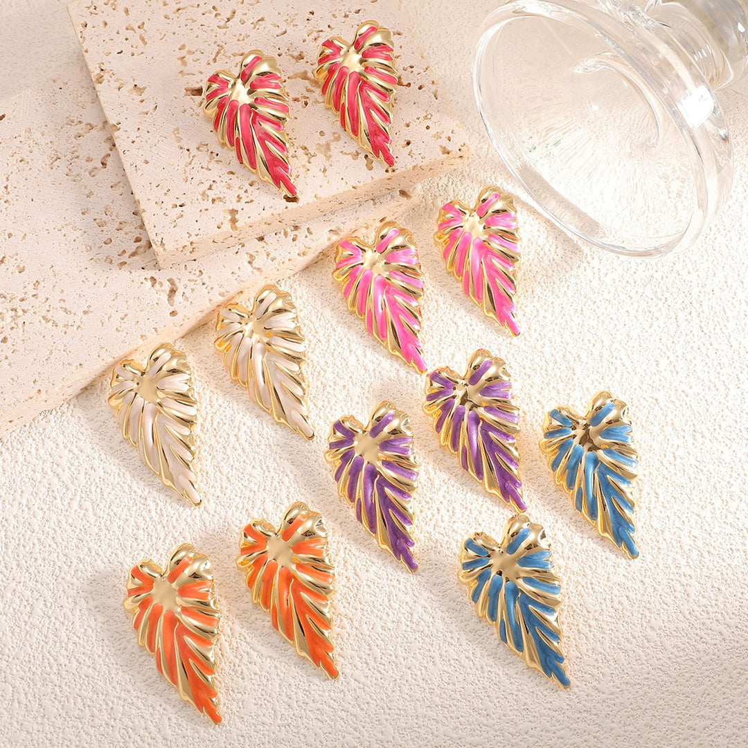 Women's earrings in modern leaf design Nin Boutique