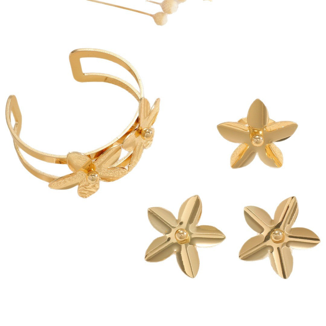 Women's Arm Cuff with Floral Design Nin Boutique