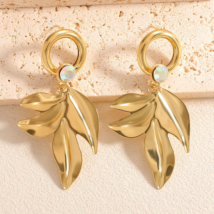 Women's earrings with artistic leaf design Nin Boutique