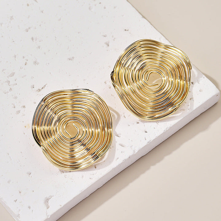 Ladies earrings with spiral design Nin Boutique