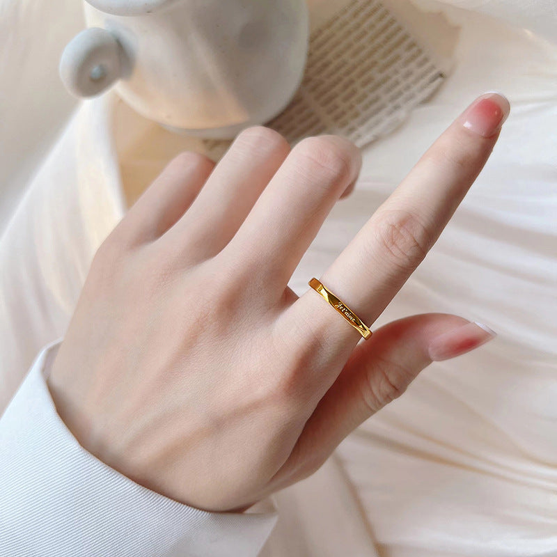 Ladies Ring with personalized engraving Nin Boutique