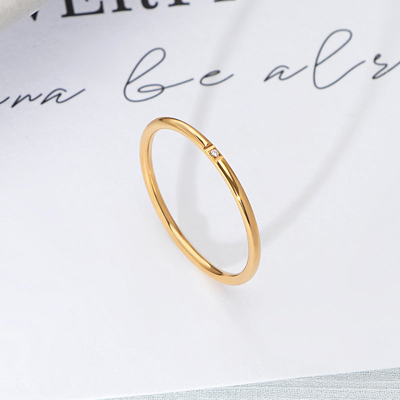 Women's simple ring with sparkling zirconia details Nin Boutique