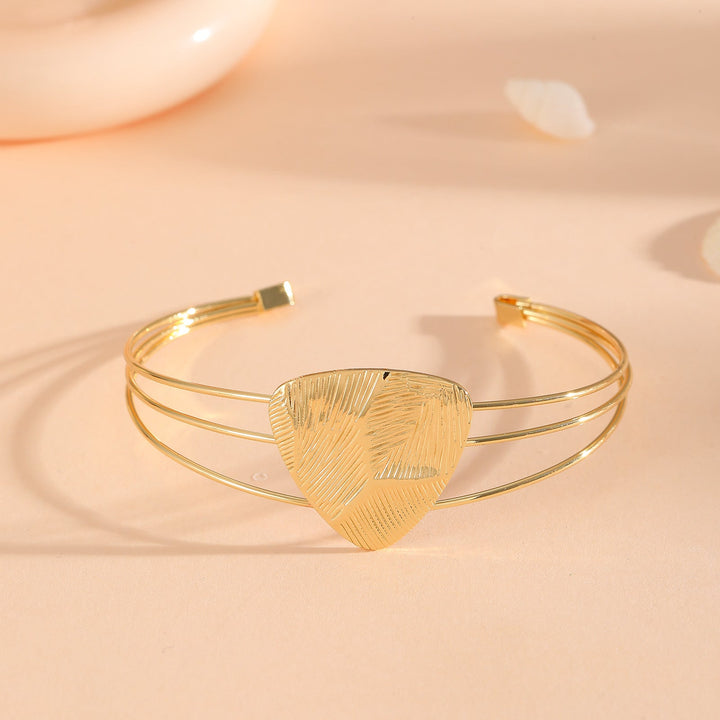 Women's bangle with elaborate bow design Nin Boutique