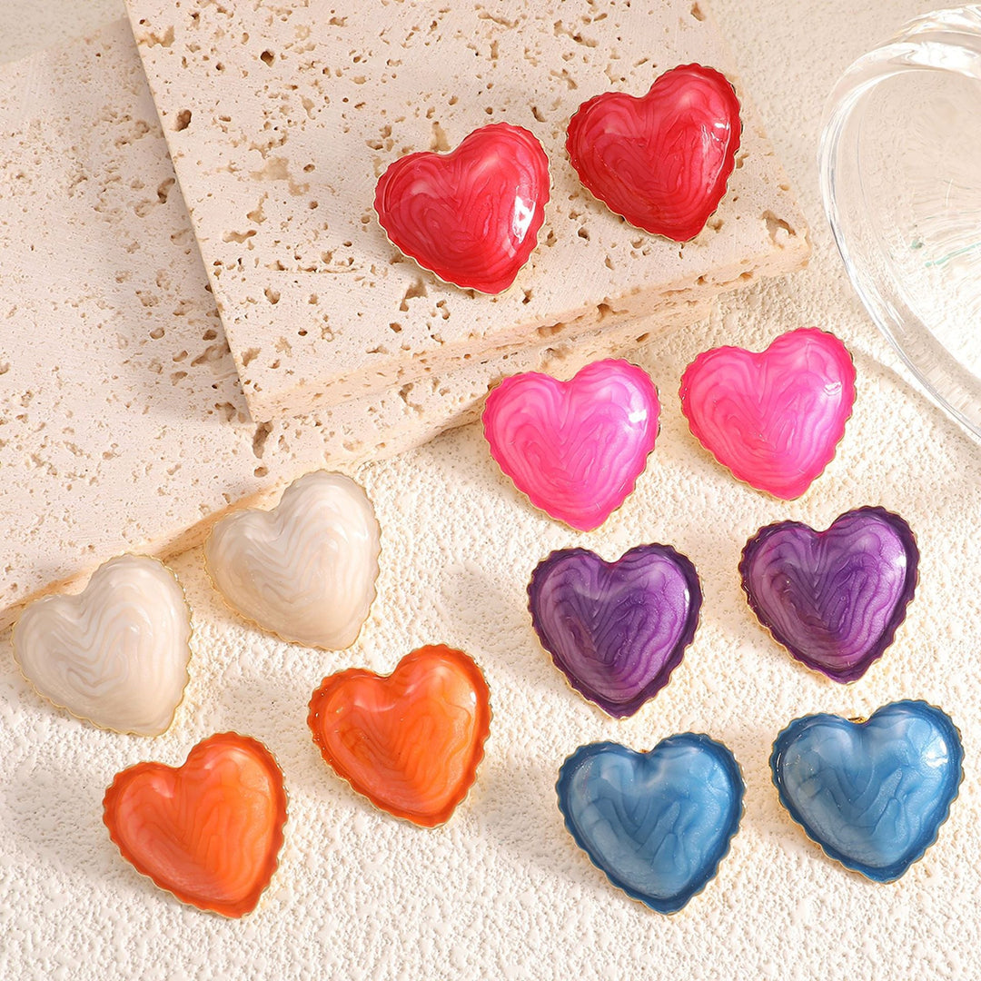 Women’s stud earrings with intricate heart design made of high-quality epoxy resin Nin Boutique