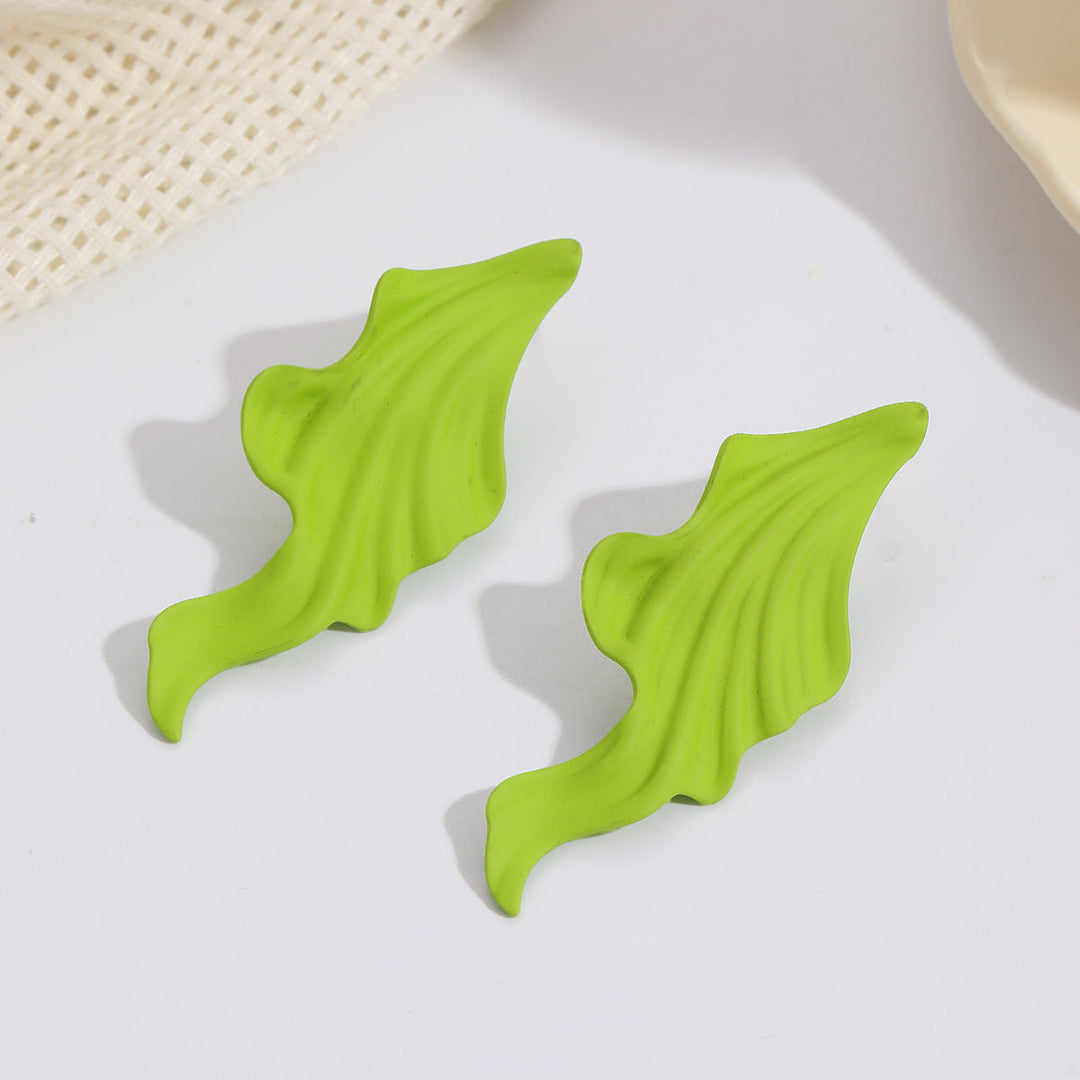 Women’s Earrings with Elegant Wave Pattern Nin Boutique