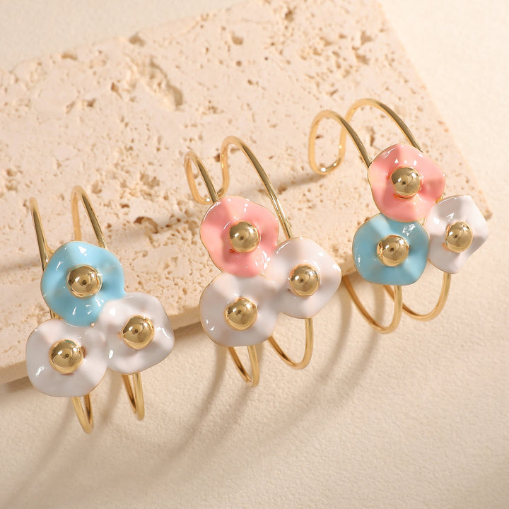 Ladies bracelet with artistic floral design Nin Boutique