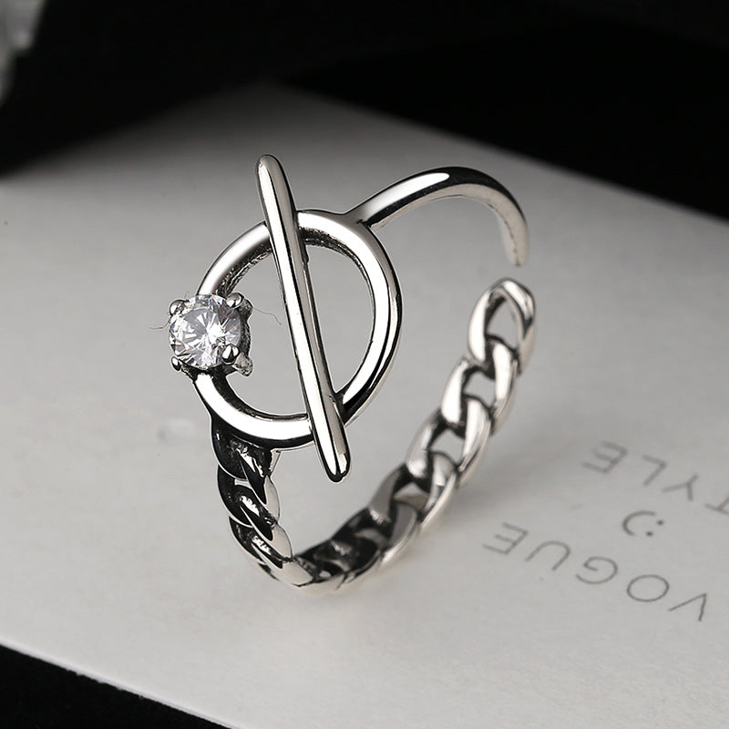 Ladies ring with modern chain design and sparkling zirconia Nin Boutique