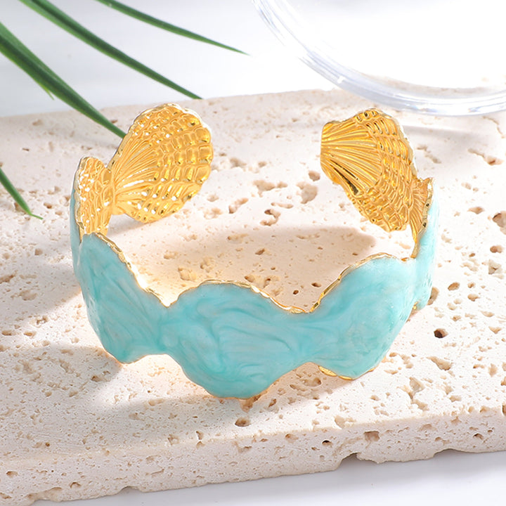 Ladies Elegant Shell Bracelet made of fine metal and epoxy resin Nin Boutique