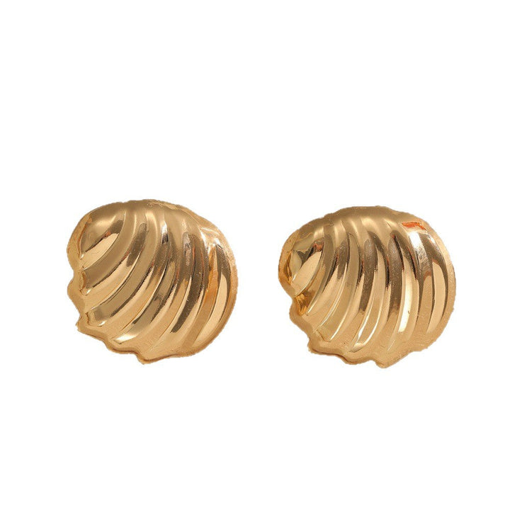 Women earrings in elegant shell shape Nin Boutique