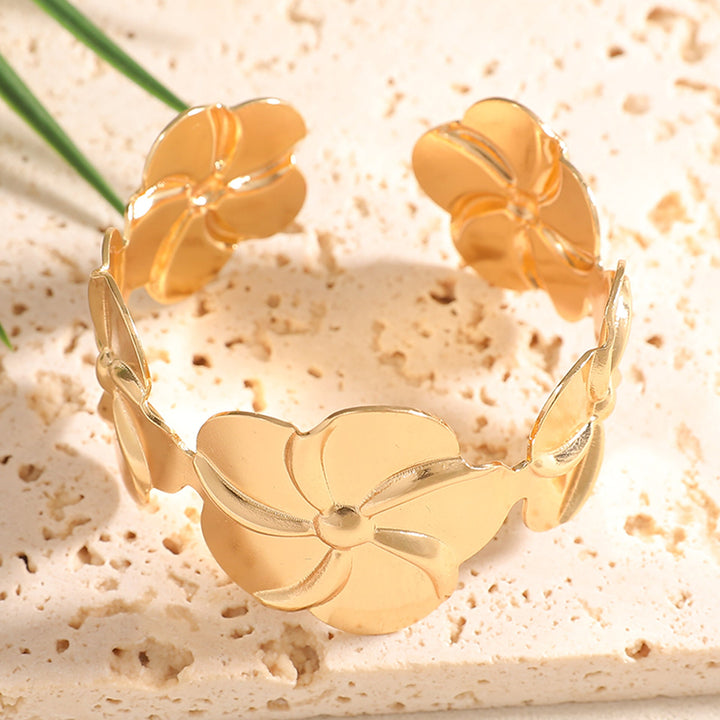 Women's Open Bangle with Artistic Coral Pattern Nin Boutique
