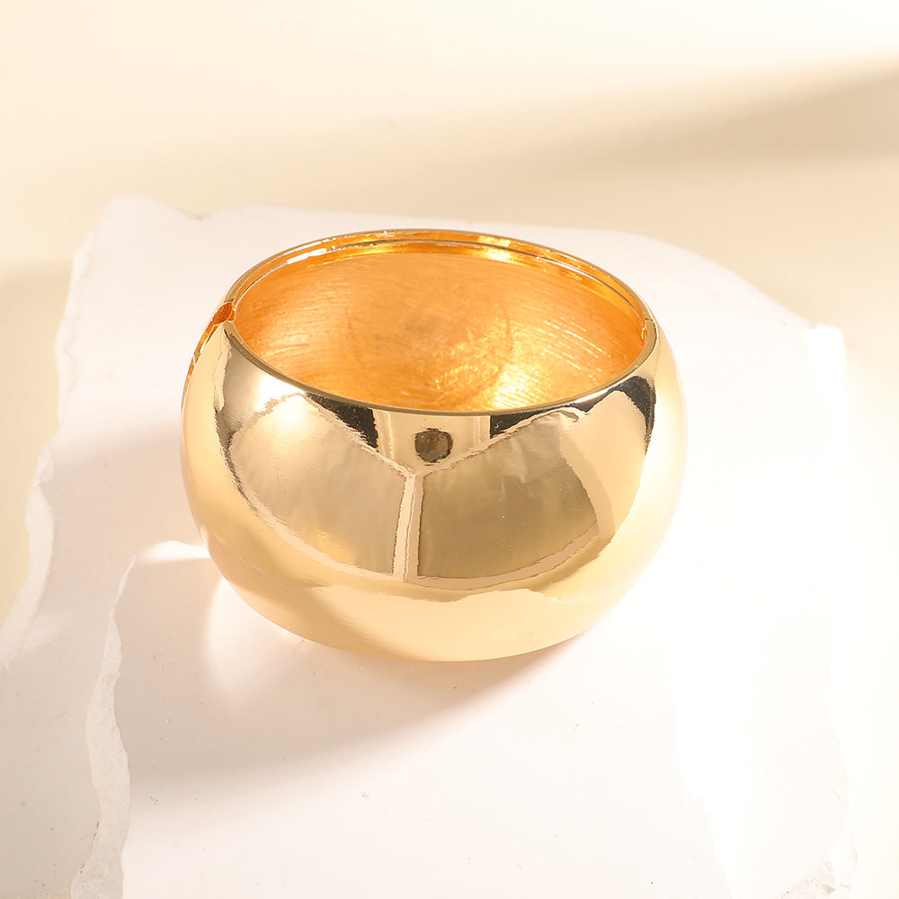 Women Open Bangle with Artistic Leaf Design Nin Boutique