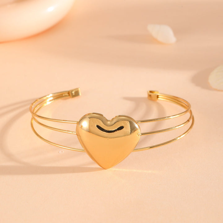 Women's bangle with elaborate bow design Nin Boutique