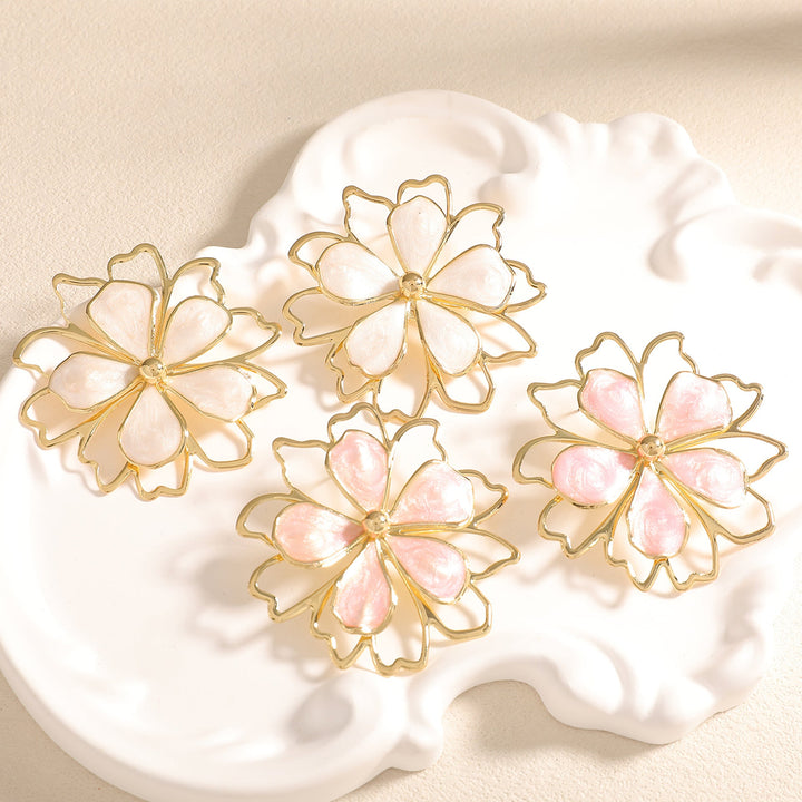 Ladies Earrings with intricate floral motif Nin Boutique