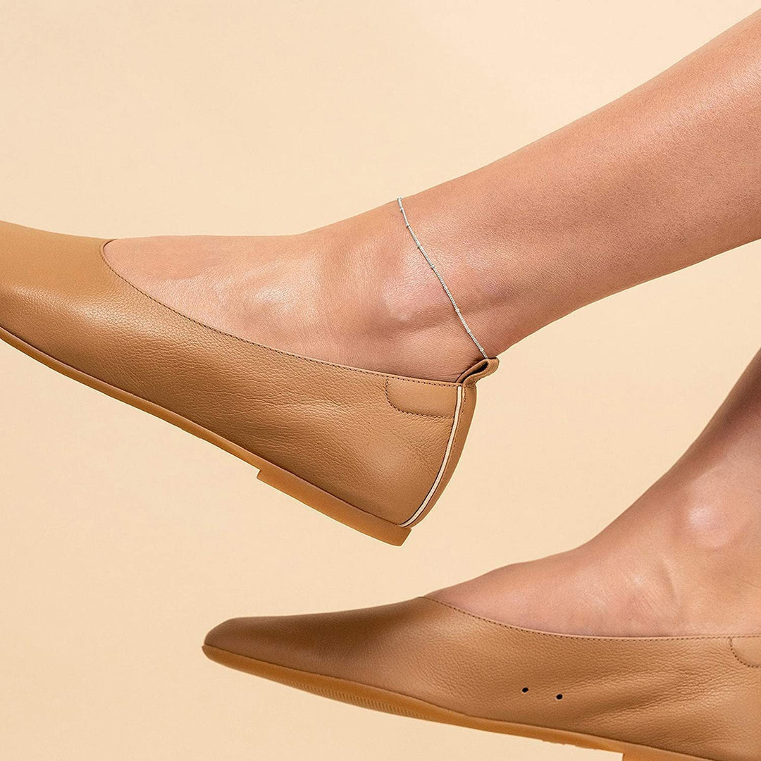 Women ankle bracelet with delicate link design and sparkling details Nin Boutique