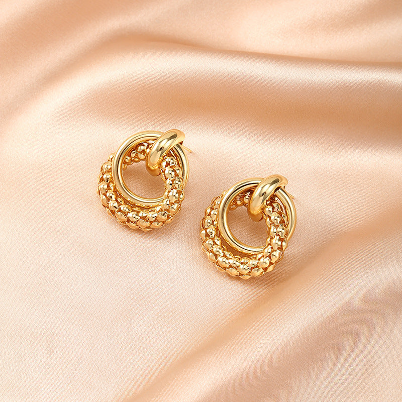 Women's earrings with artistic knot design Nin Boutique