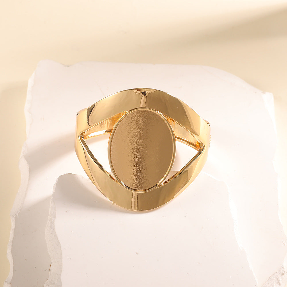 Women Open Bangle with Artistic Leaf Design Nin Boutique