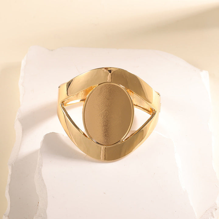 Women Open Bangle with Artistic Leaf Design Nin Boutique