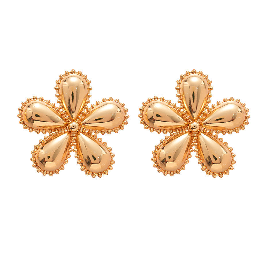 Women's earrings in stylish floral design Nin Boutique