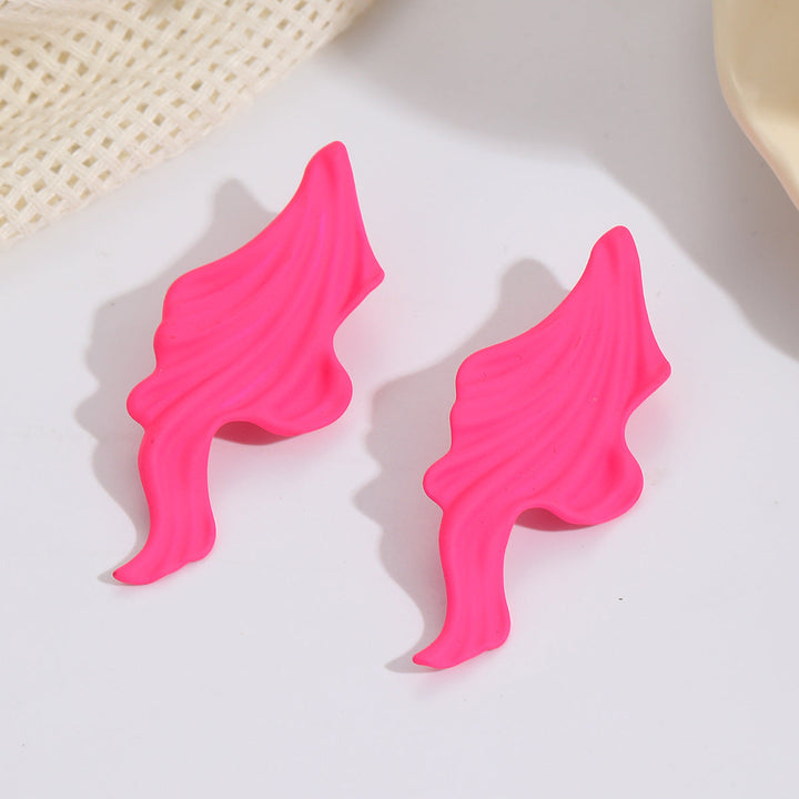 Women’s Earrings with Elegant Wave Pattern Nin Boutique