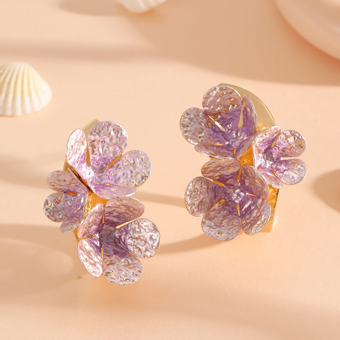 Women's stud earrings in modern floral pattern Nin Boutique