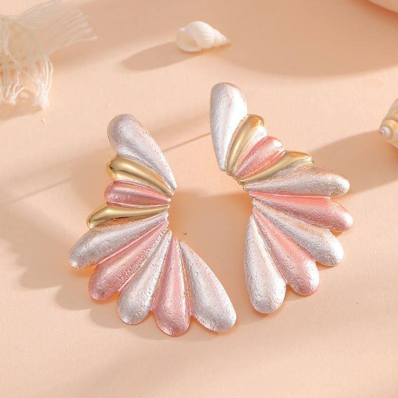Women's earrings in nautical shell design Nin Boutique