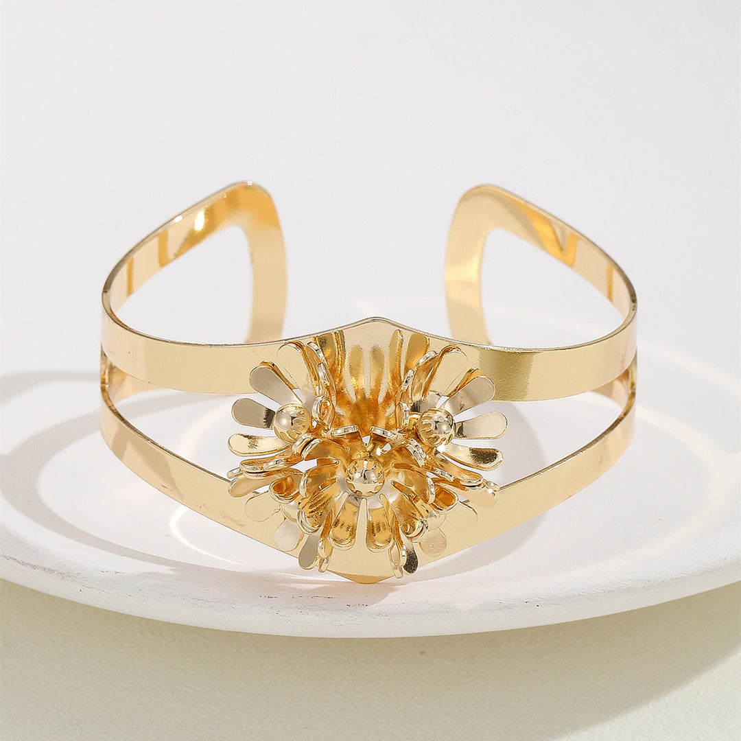 Women's Open Bangle with Artistic Floral Pattern Nin Boutique
