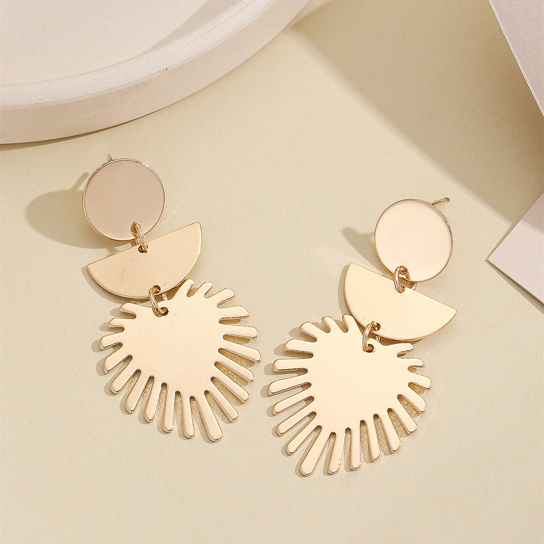 Women's earrings with sculptural, flower-shaped design Nin Boutique
