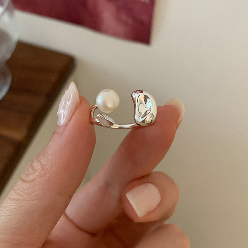 Women Open Ring with Creative Shell and Pearl Motif Nin Boutique