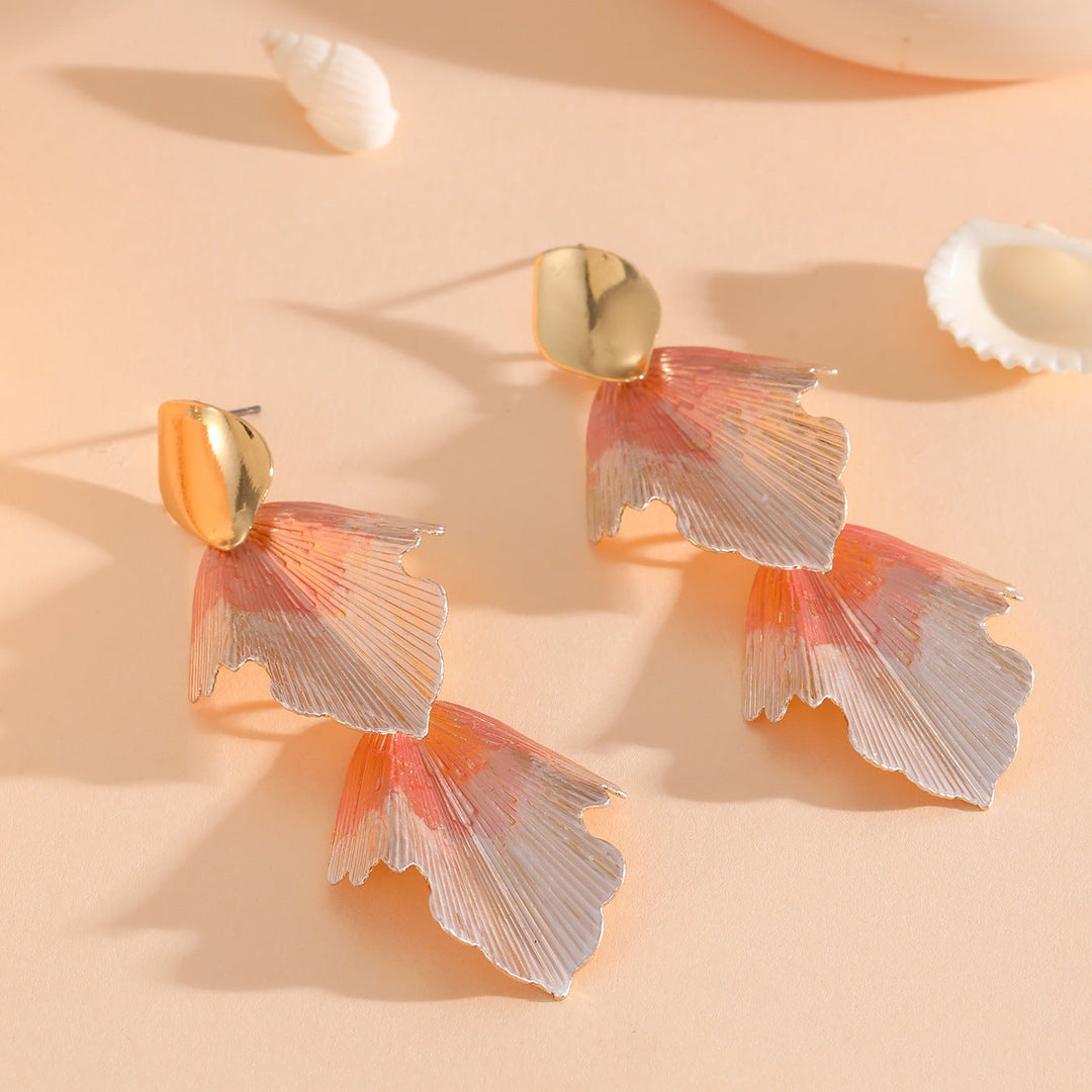 Ladies' earrings in floral design made of high-quality metal Nin Boutique