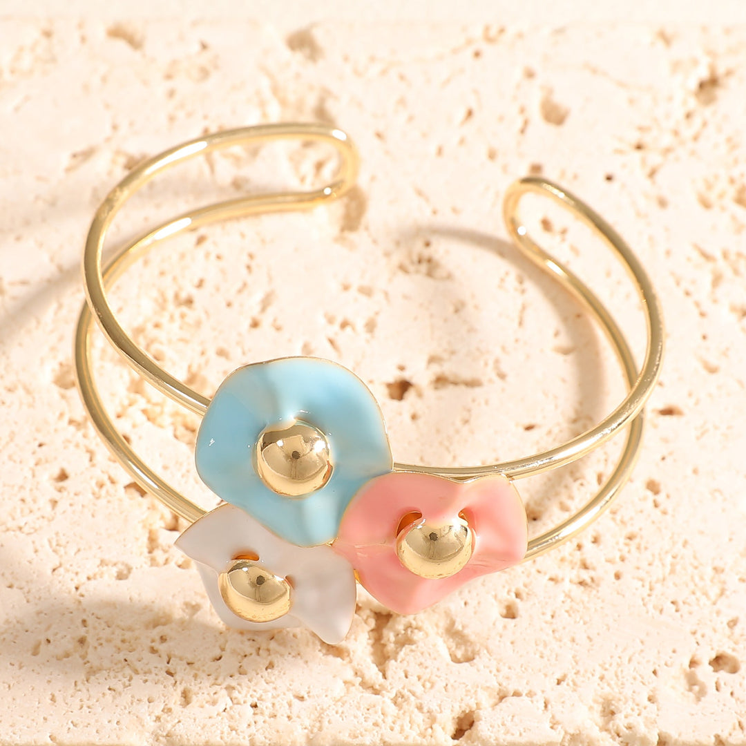 Ladies bracelet with artistic floral design Nin Boutique