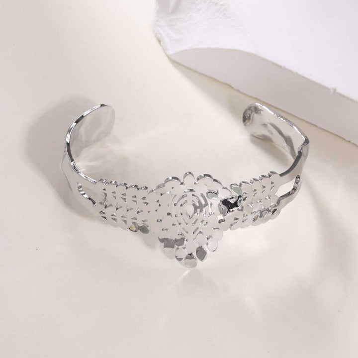 Women Open Bangle in Modern Bamboo Design Nin Boutique